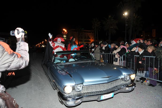 Ingrandisci la foto